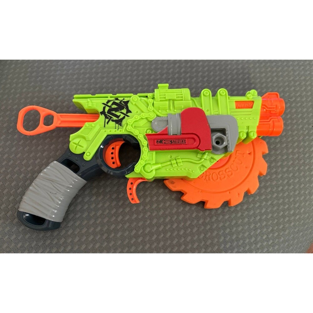 NERF Zombie Strike Crosscut Blaster Toy USED